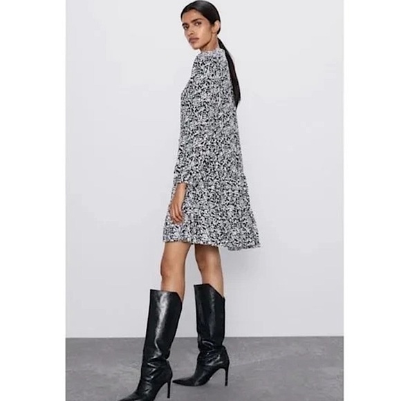 ZARA | Claris black and white long sleeve mini dress - Picture 6 of 13